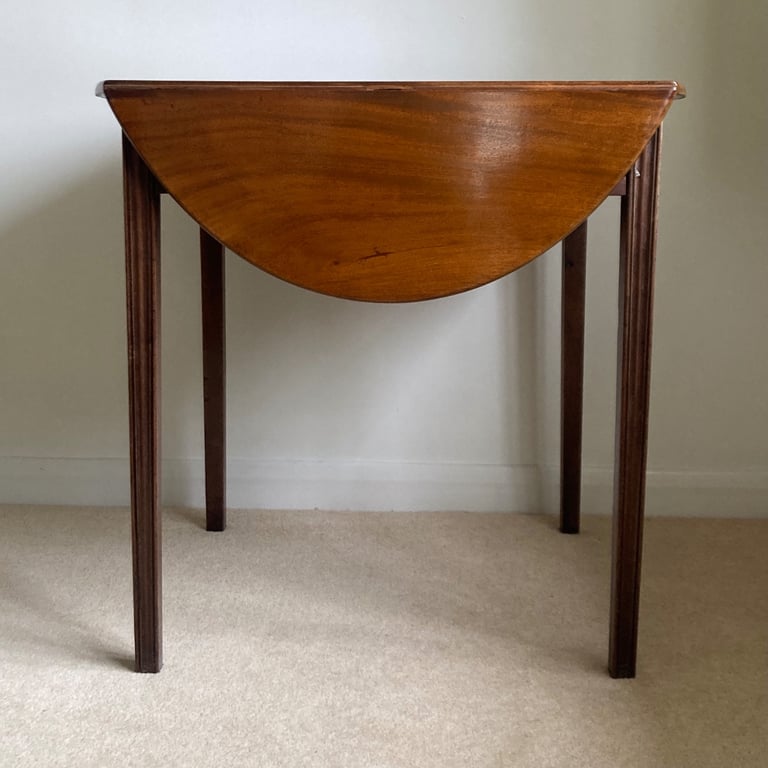 Georgian Oval Pembroke Table