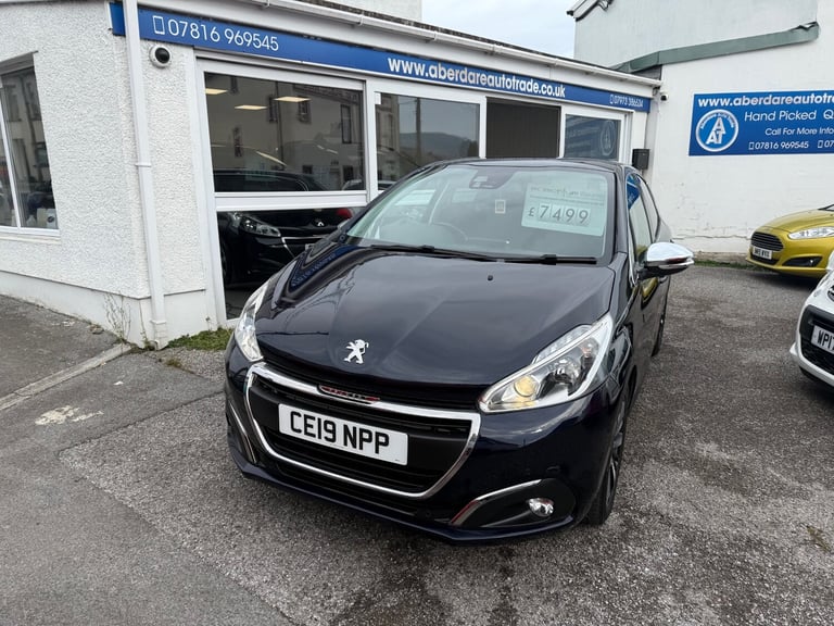 image for 2019 Peugeot 208 1.2 PureTech 82 Tech Edition 5dr [Start Stop] HATCHBACK Petrol Manual