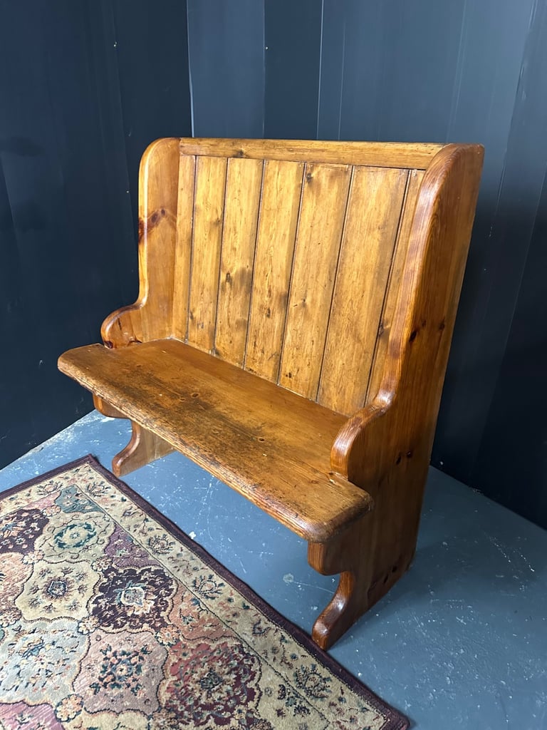 Antique pine style little pew pub settle