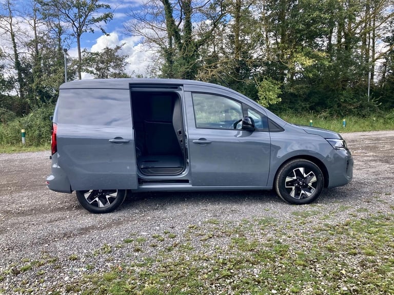 2023 Nissan Townstar 45kWh Tekna+ Auto L1 6dr PANEL VAN Electric Automatic