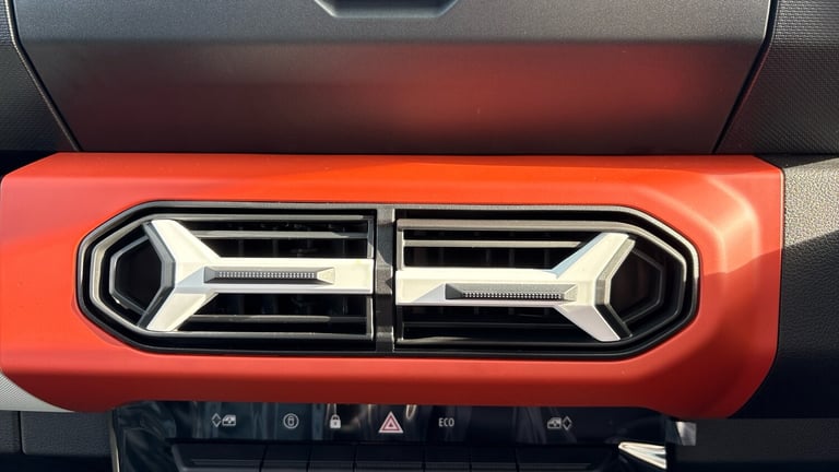 2025 Dacia Spring 27kWh Expression 65 48kW 5dr Auto Electric Hatchback Hatchback Electric Automatic