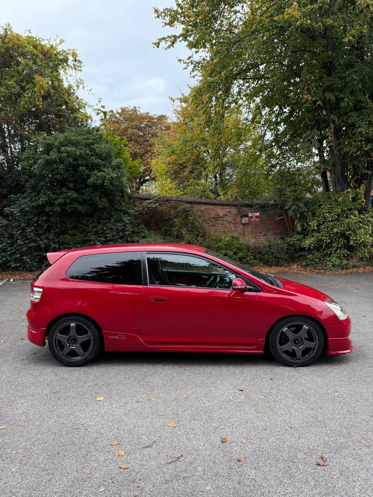 2005/05 Honda Civic Type R EP3 - Milano Red - MOT Oct 26