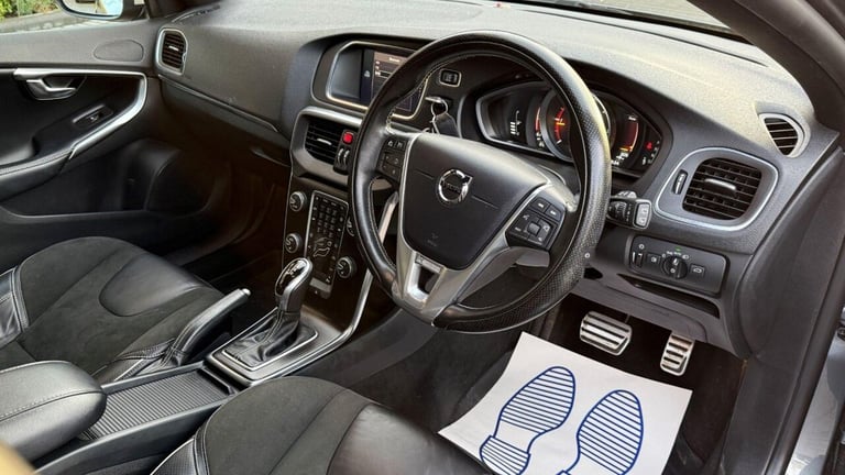 2017 Volvo V40 2.0 D2 R-Design Nav Plus Auto Euro 6 (s/s) 5dr Hatchback Diesel Automatic