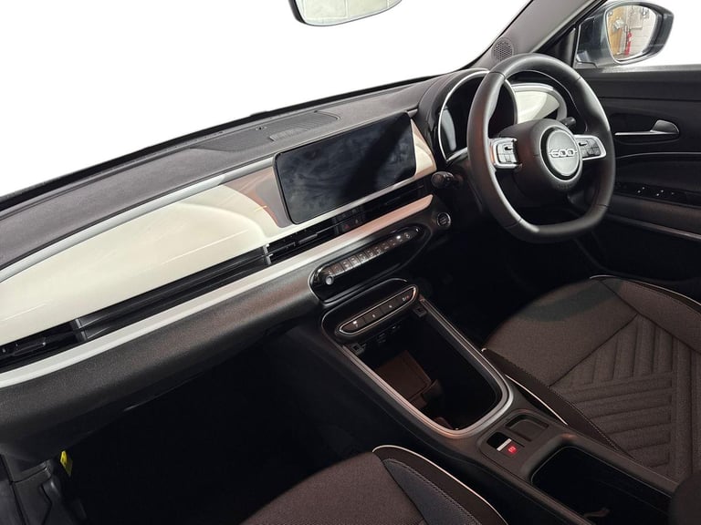 2024 Fiat 600 1.2 Hybrid 48V 136 5dr eDCT-6 HATCHBACK PETROL Automatic