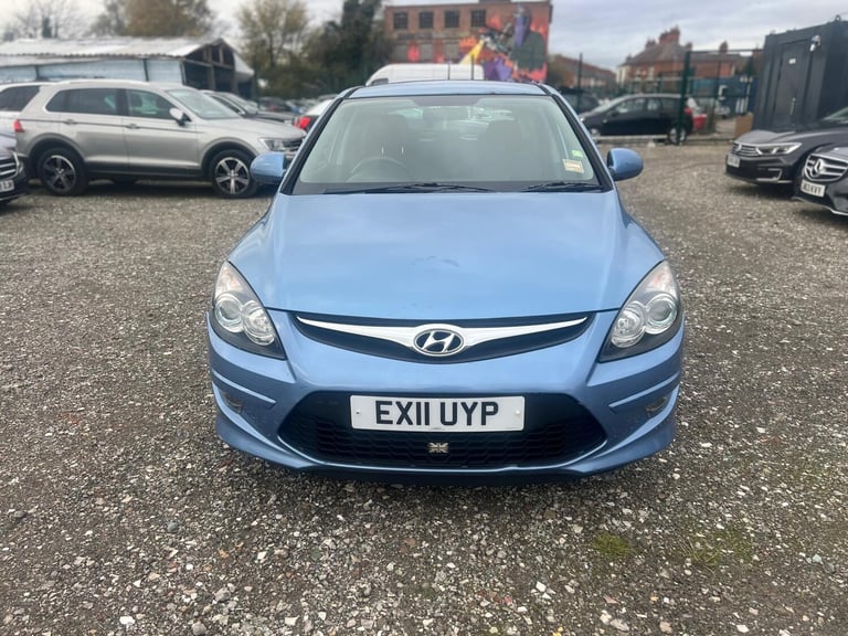2011 Hyundai i30 1.6 CRDi Comfort 5dr HATCHBACK DIESEL Manual