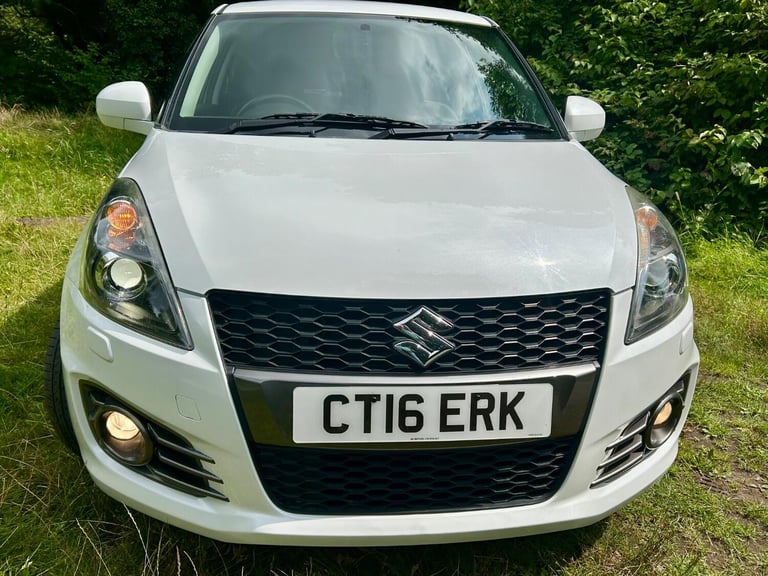SUZUKI SWIFT 1.6*SPORT*1Owner-7Suzuki Svs-Xenons-Nav**OUTSTANDING CHERISHED