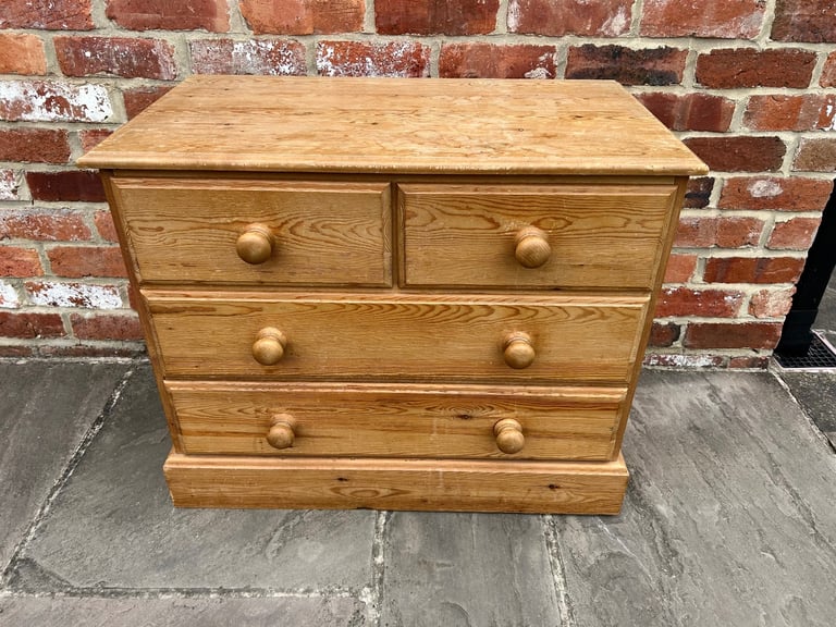 Solid Pine Chest of Drawers - Good Condition 