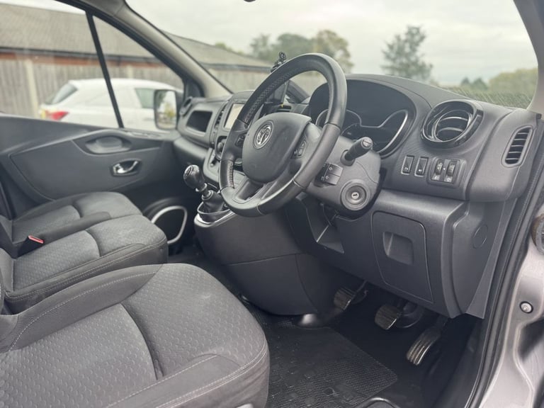 2019 Vauxhall Vivaro 1.6 CDTi 2900 BiTurbo ecoTEC Limited Edition Nav Crew Van Double Cab 5dr Di ...