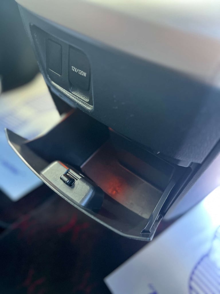 2014 Toyota Vellfire 2.4+GOLDEN EYES+GRADE 4B+FRESH IMPORT+ MPV Petrol Automatic