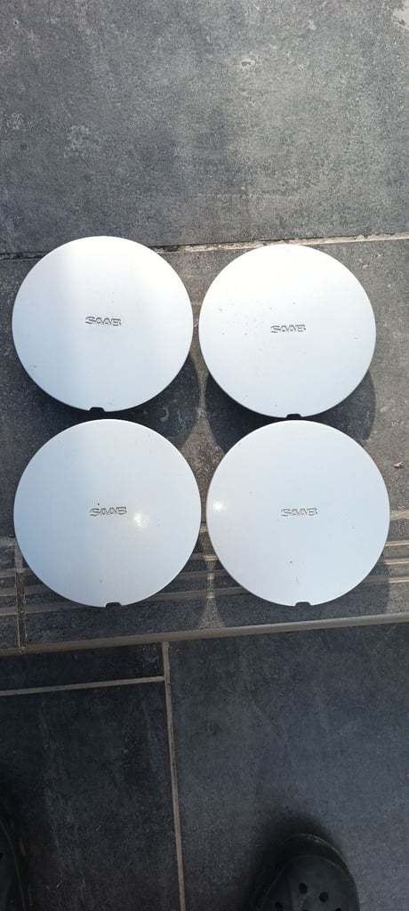 image for Saab Centre Caps