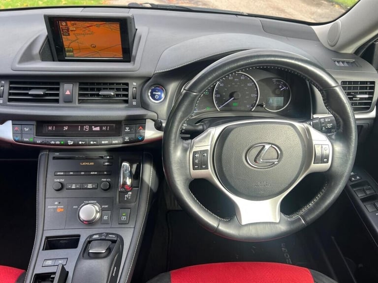 LEXUS CT 200h 1.8 SE- L 17 FULL MAP 2011 1 OWNER SAT NAV REV CAMERA HYBRID AUTO