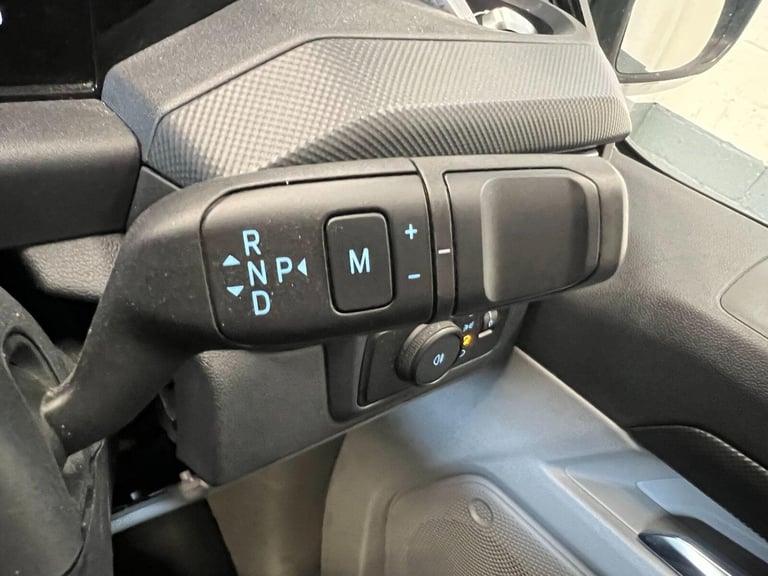 2024 Ford Transit Custom 2.0 300 EcoBlue Limited Auto L2 H1 Euro 6 (s/s) 5dr Panel Van Diesel Aut...