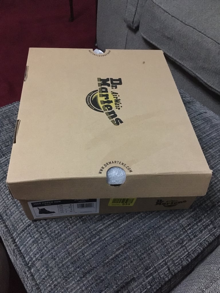 DR MARTENS BOOTS SIZE 8 