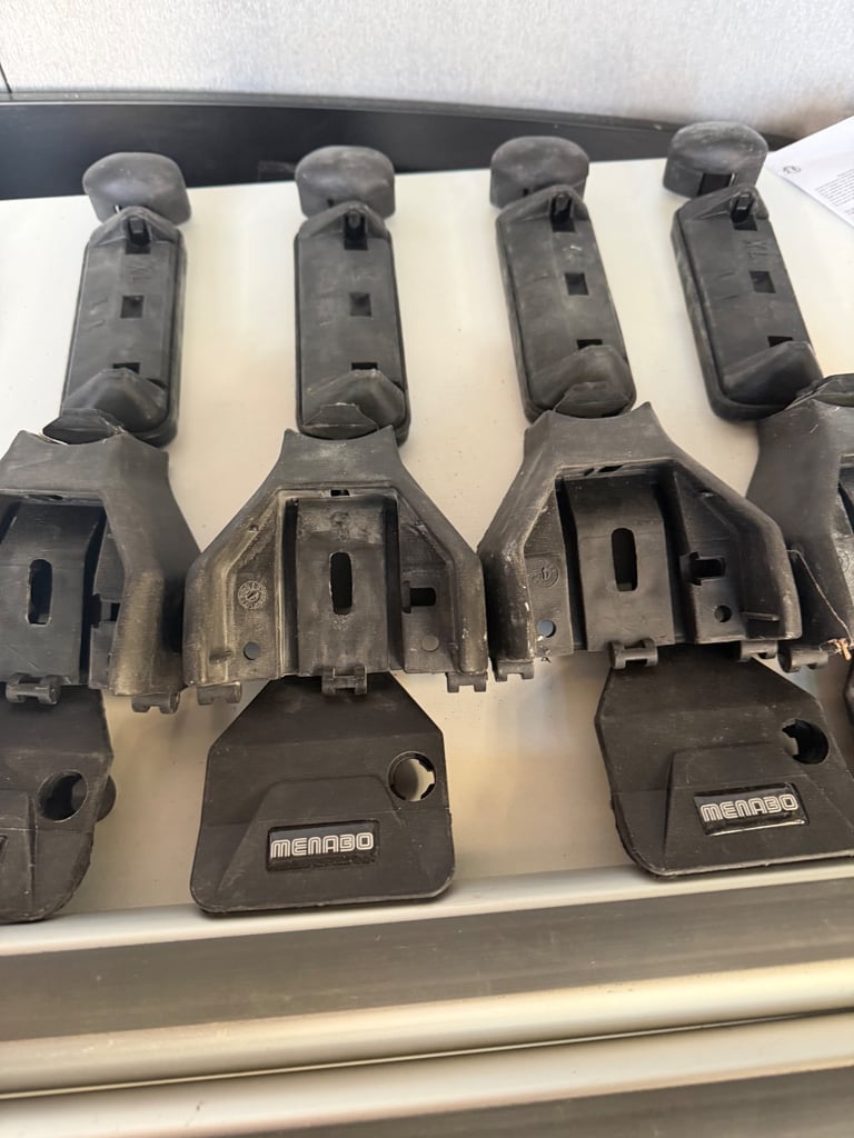 Roof bars for Mitsubishi L200