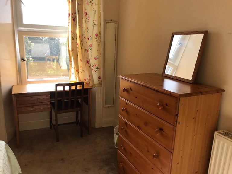 A double room near city center and Edinburgh university