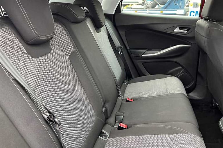 2019 Vauxhall Grandland X 1.2 Turbo SE 5dr HATCHBACK PETROL Manual