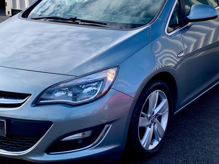 2016 Vauxhall Astra 1.6i SRi Euro 6 5dr HATCHBACK Petrol Manual