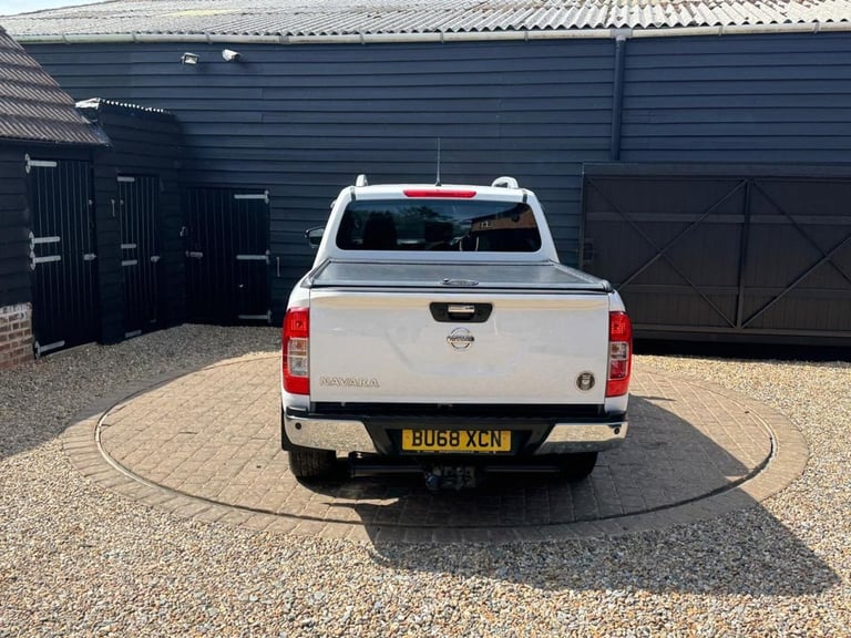 2018 Nissan Navara Double Cab Pick Up Tekna 2.3dCi 190 4WD PICK UP DIESEL Manual