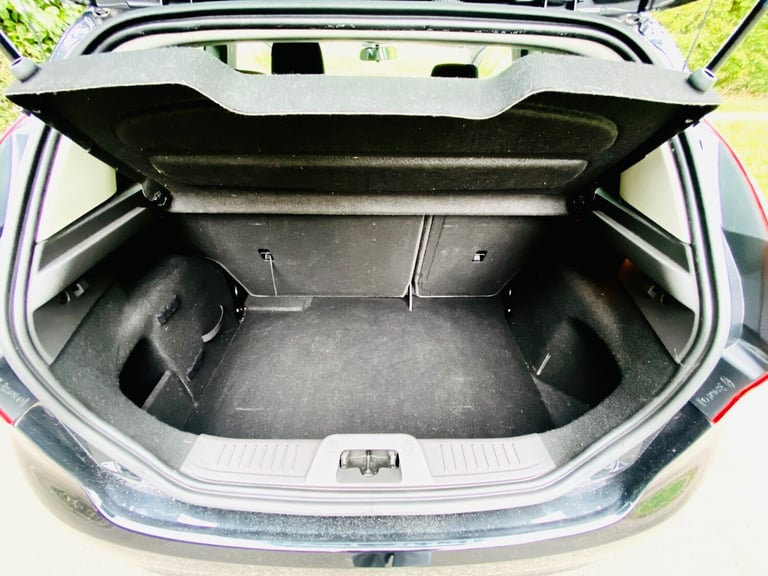 12 Months Warranty - Free Nationwide Delivery. 