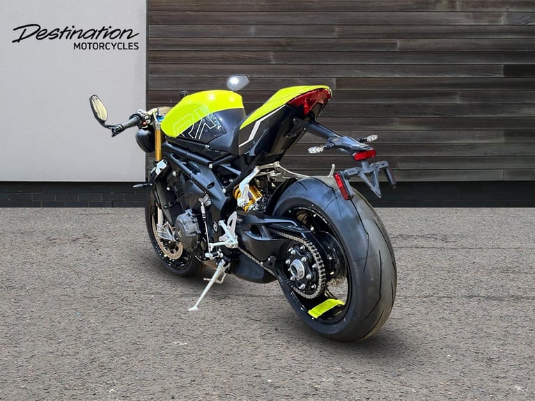 2025 Triumph Speed Triple 1200 RX Petrol yellow 6 Speed