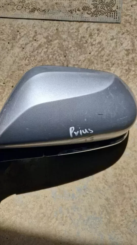 Toyota Prius 2016-2018 Left Side Mirror Silver Electric Fold Heated
