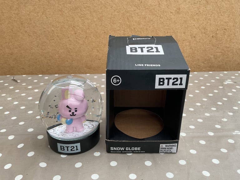 image for BT21 SNOW GLOBE  LINE FRIENDS. GORKY