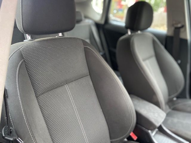 FOR SALE – 2011 Vauxhall Astra 1.6 Hatchback Automatic  – 88,600 miles – Good condition
