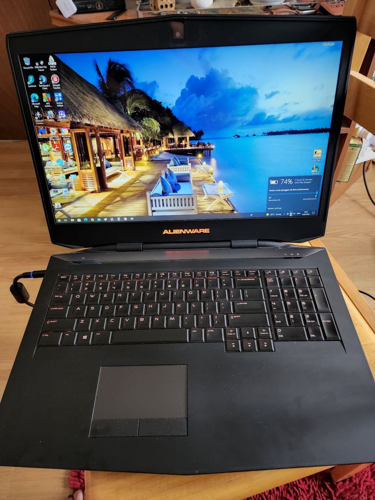 image for Alienware m17 i7 8gb ram, geforce gtx