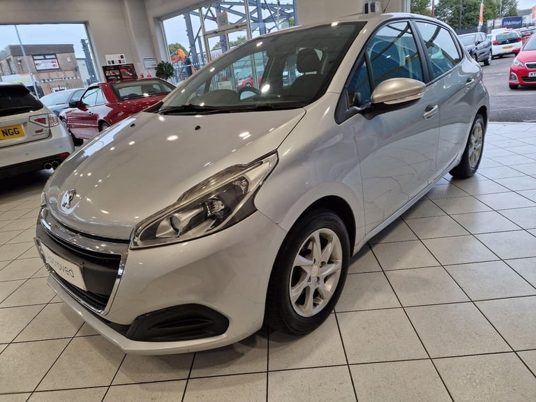 2015 Peugeot 208 1.2 PureTech Active Euro 6 5dr HATCHBACK Petrol Manual