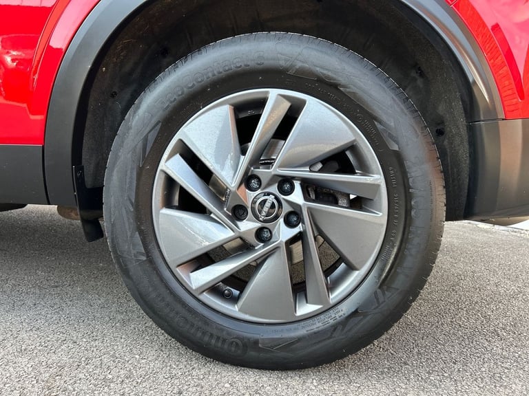 2022 Nissan Qashqai 1.3 DiG-T MH 158 Acenta Premium 5dr Xtronic HATCHBACK PETROL Automatic