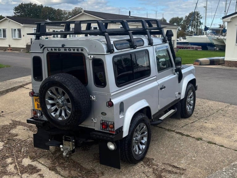 2025 Land Rover Defender 90 2.4 TDCi XS Station Wagon 4WD SWB Euro 4 3dr Diesel Manual