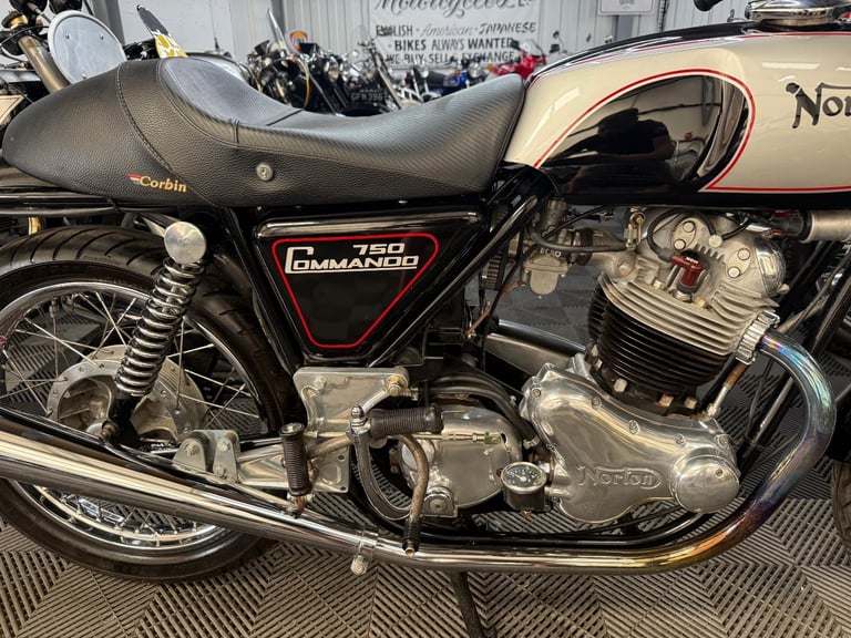 1971 Norton Commando 750 fast back, stunning condition, px 