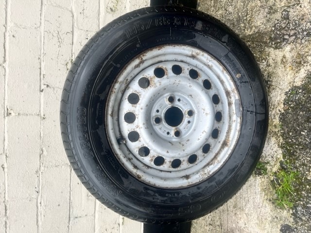 195 65 14 TYRE. CHAMPIRO. GOOD CONDITION. SEE PICTURES.