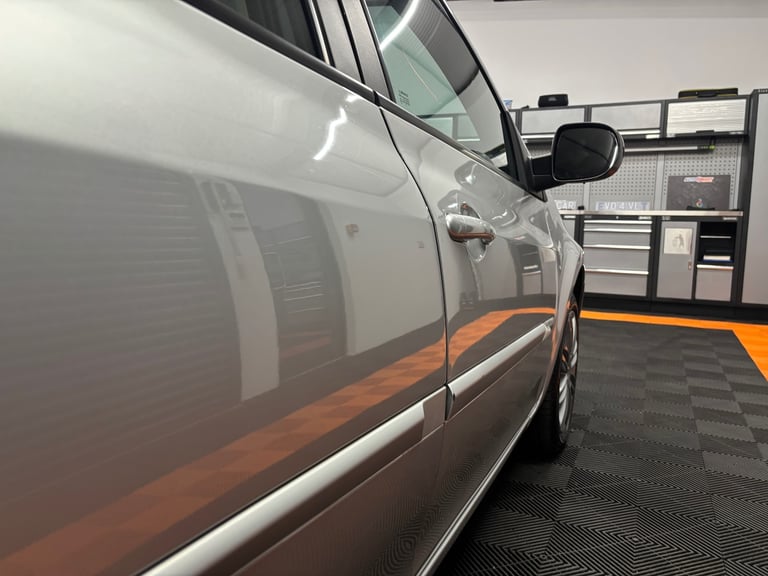 2012 Renault Clio 1.2 16V Dynamique TomTom 5dr HATCHBACK Petrol Manual