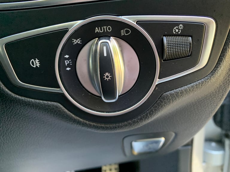 2018 Mercedes-Benz GLC 2.1 GLC220d AMG Line G-Tronic 4MATIC Euro 6 (s/s) 5dr ESTATE Diesel Automatic