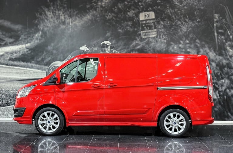 2014 Ford Transit Custom 2.2 TDCi 290 Sport L1 H1 5dr PANEL VAN Diesel Manual