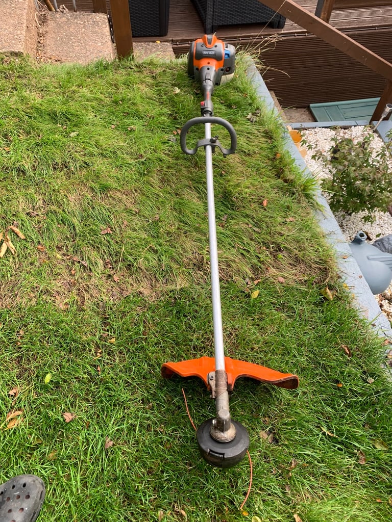 Husqvarna 525 petrol strimmer 
