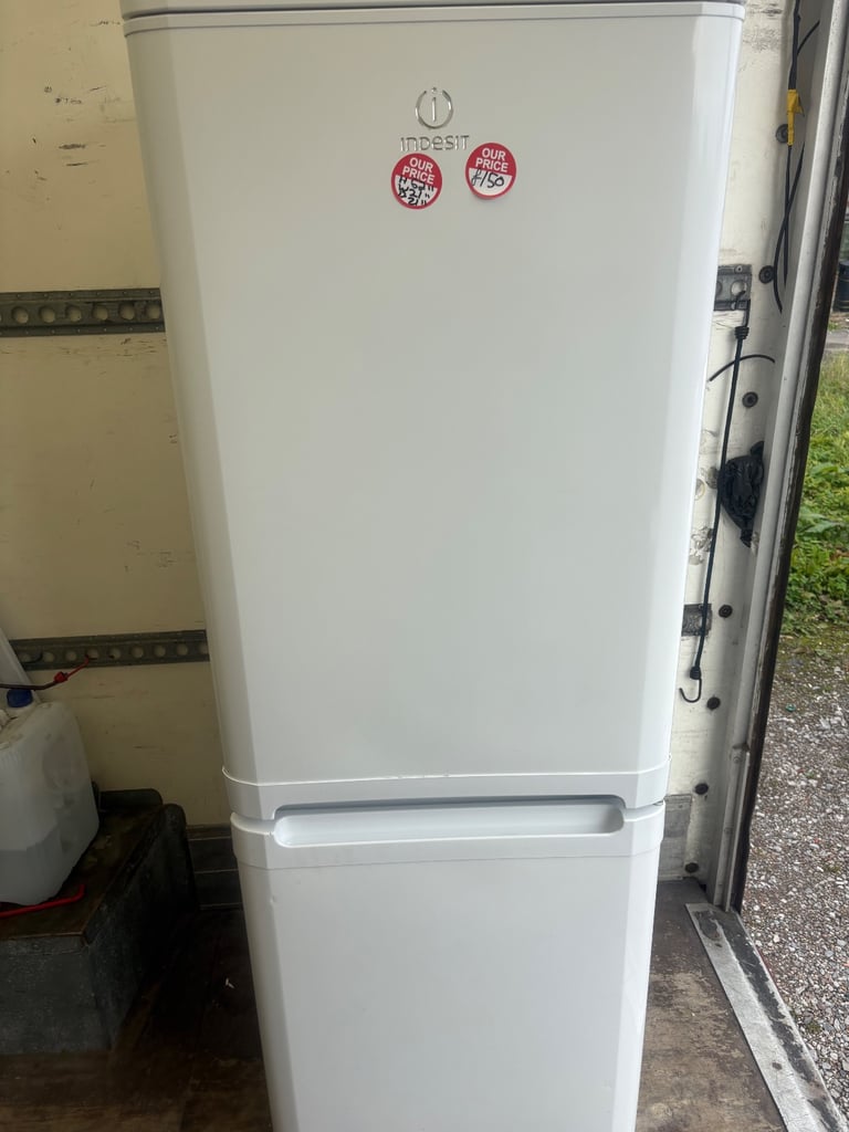 image for 🔥INDESIT FRIDGE FREEZER AS NEW £150 DELIVERED 🔥6 MONTHS WARRANTY 🔥DENTON APPLIANCES 🔥