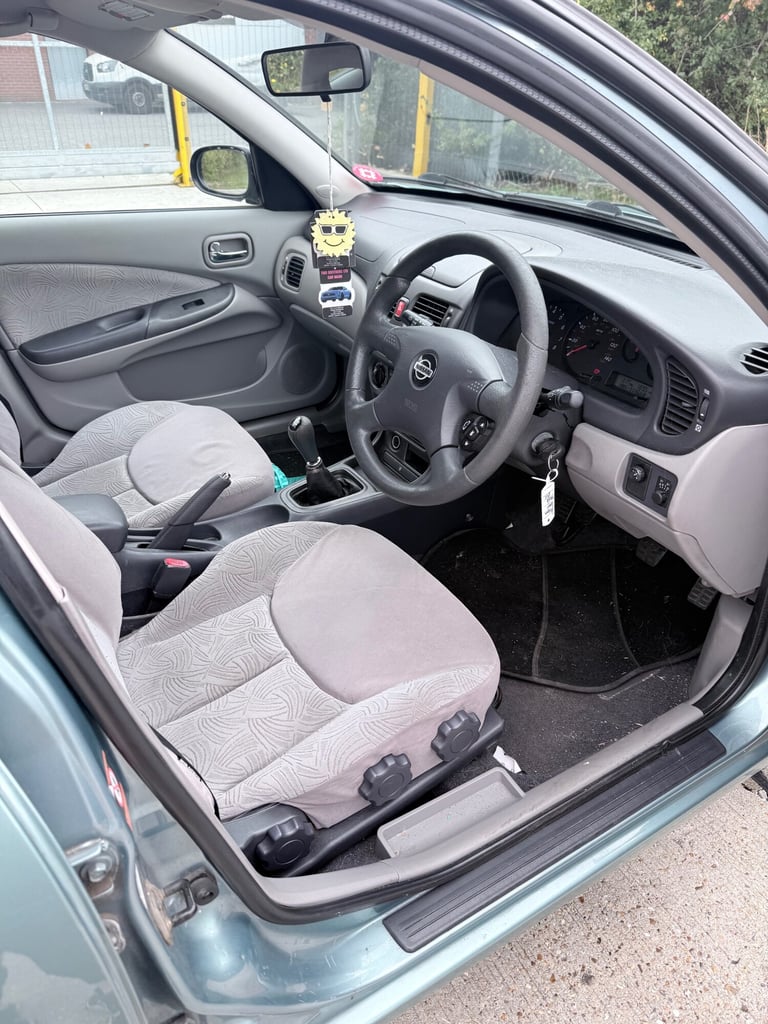 2001 Nissan Almera 1.5 SE 5dr HATCHBACK Petrol Manual - Image 16
