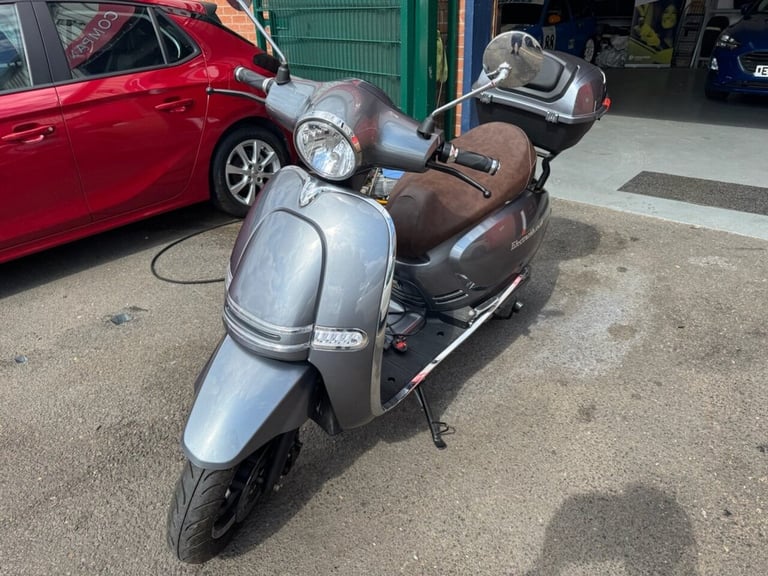 2021 SAKURA JS2A Scooter Electric Automatic Scooter ELECTRIC Automatic