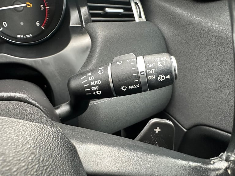 2016 Land Rover Range Rover Evoque 2.0 TD4 SE Tech Auto 4WD Euro 6 (s/s) 5dr ESTATE Diesel Automatic