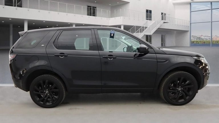 2017 Land Rover Discovery Sport 2.0 TD4 HSE Black SUV 5dr Diesel Auto 4WD Euro 6 (s/s) (180 ps) E...