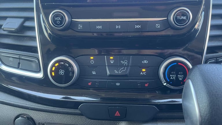 2023 Ford Transit Custom 2.0 EcoBlue 170ps Low Roof Limited Van Auto Van Diesel Automatic