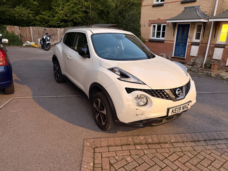 Nissan, JUKE, Hatchback, 2019, Manual, 1598 (cc), 5 doors