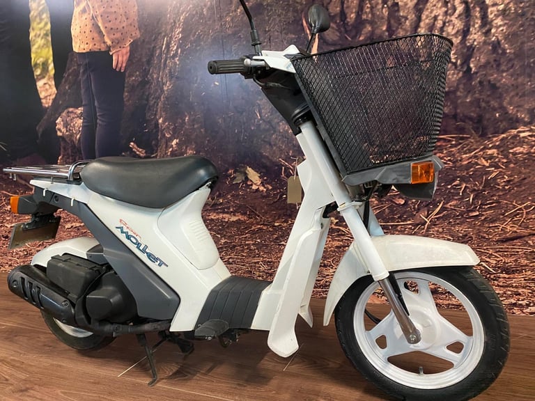 1992 JDM Suzuki Super Mollet 50 2-stroke scooter