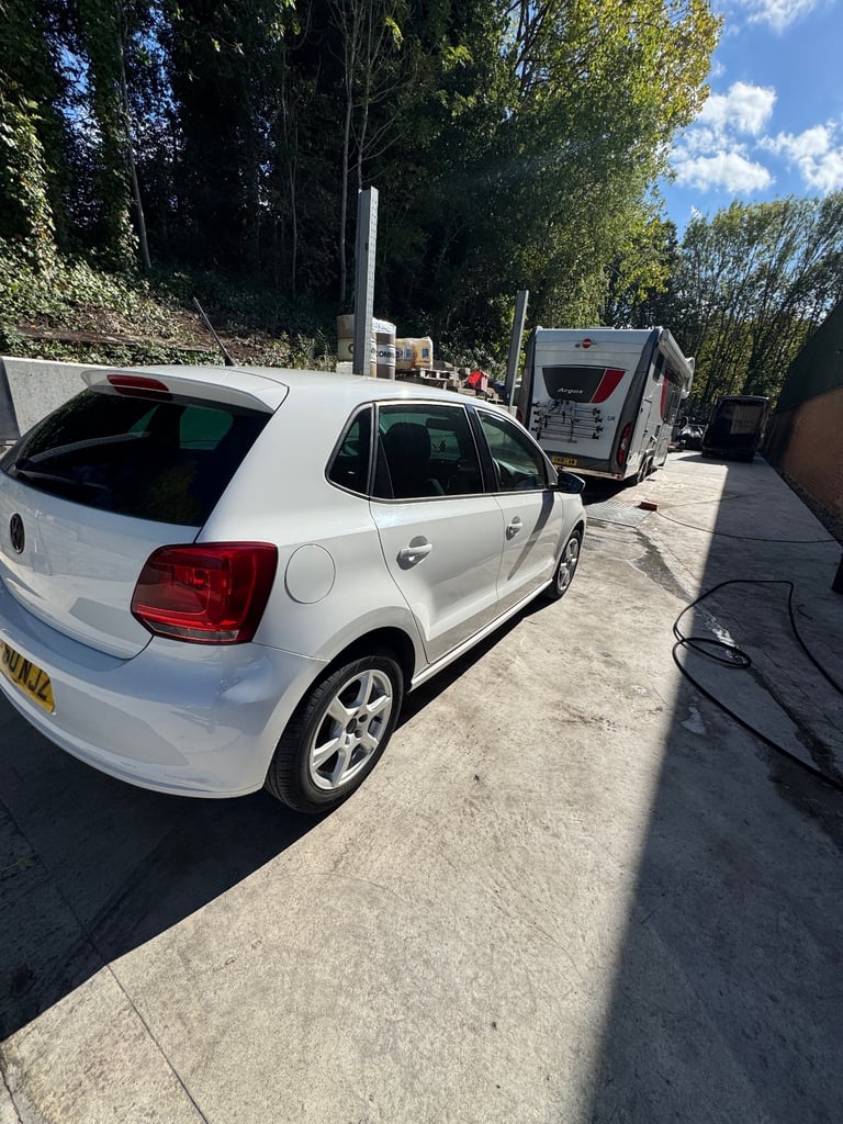 Volkswagen, POLO, Hatchback, 2010, Manual, 1198 (cc), 5 doors