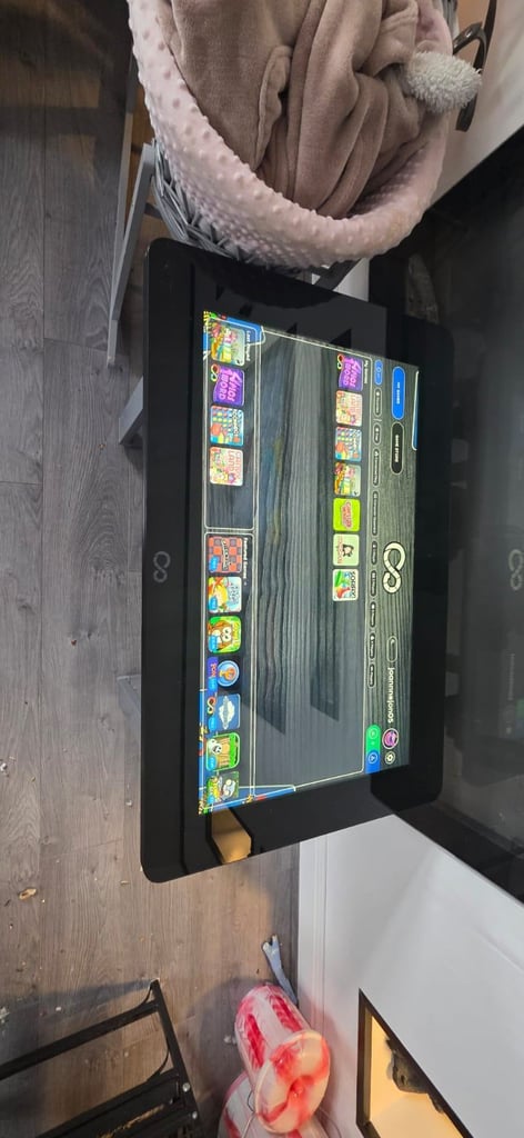 Infinity game table
