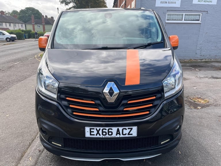 Renault Trafic LL29 ENERGY dCi 145 Sport Nav 5 Seat Crew Van DIESEL 2016/66