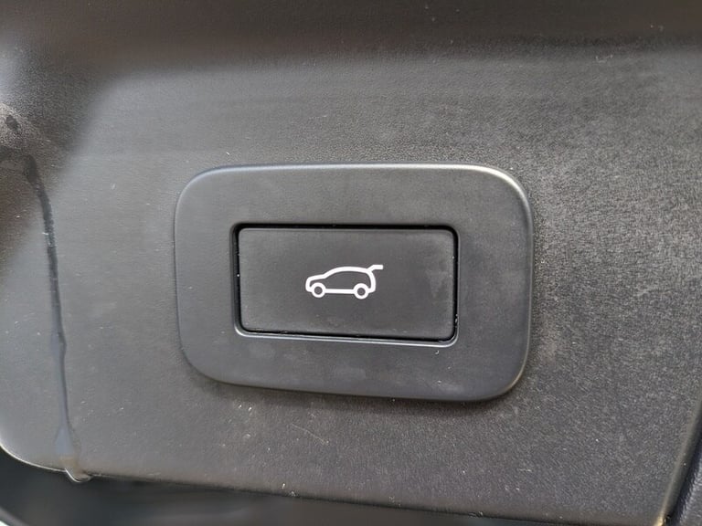 2023 Land Rover Range Rover Velar P250 Dynamic HSE SUV Petrol Automatic