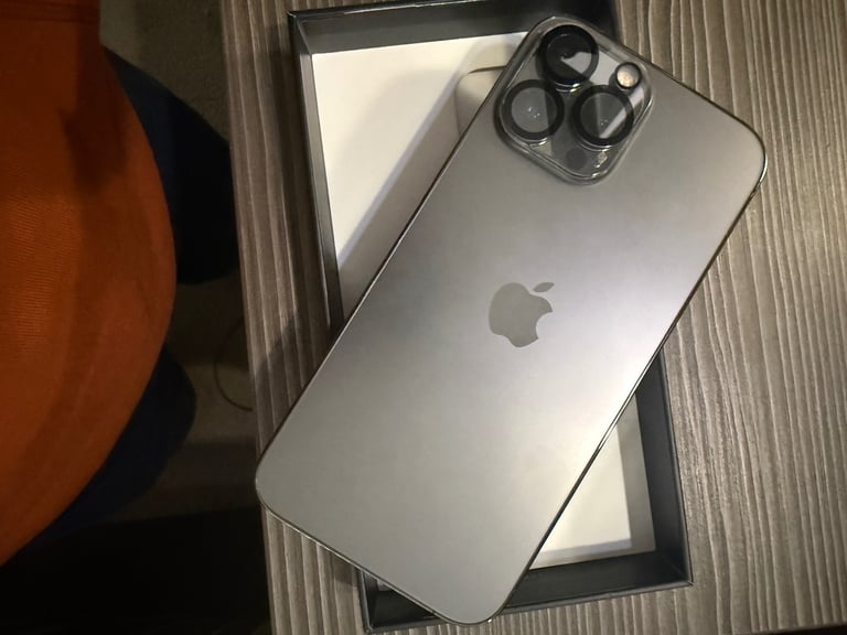 iPhone 13 Pro Max – 1TB – Graphite